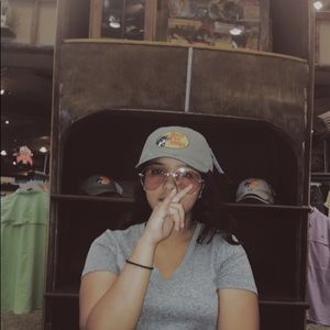 Meet your Posher, Diana